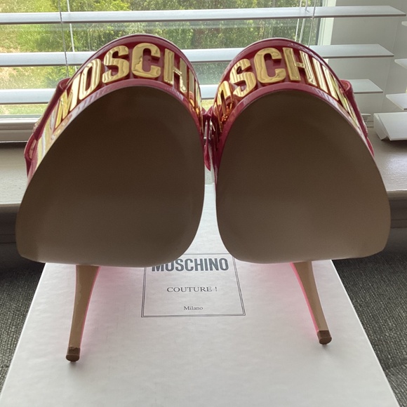 Moschino Logo Sole Platform Sandal (Women) 8US / 38EU - Picture 7 of 14